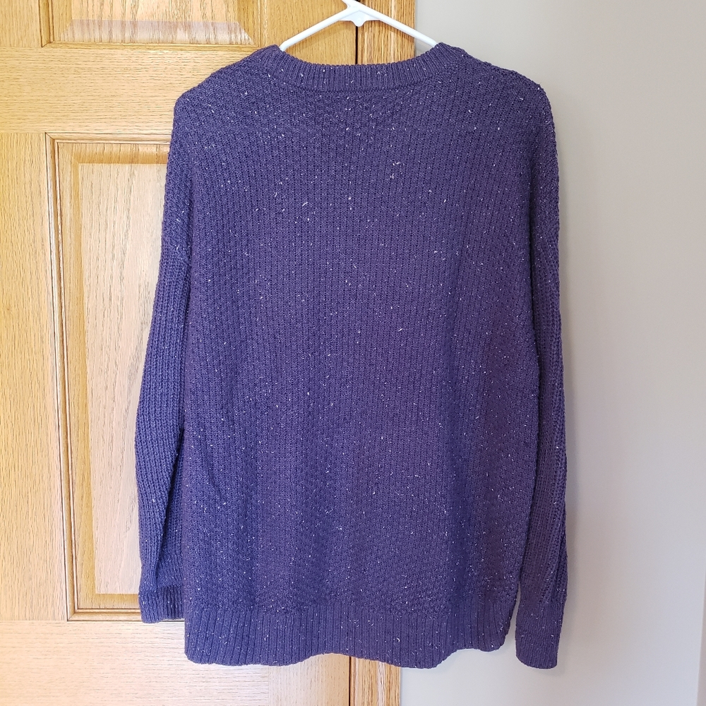 Universal Thread Sweater - Picture 5 of 7